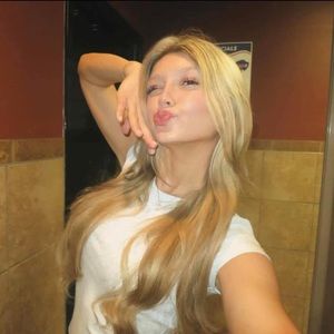 Meet your Posher, Makenna